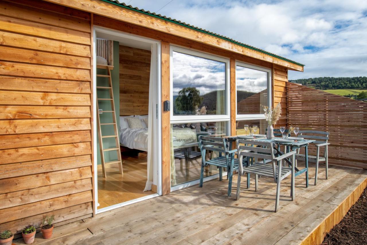 Alba - Charming Boutique Forest View Cabin With Hot Tub In Ballater Buitenkant foto
